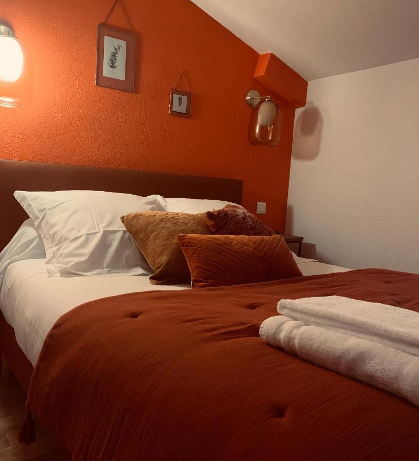 L'Escoundillou Hotel Saint-Jacques-des-Blats Ngoại thất bức ảnh