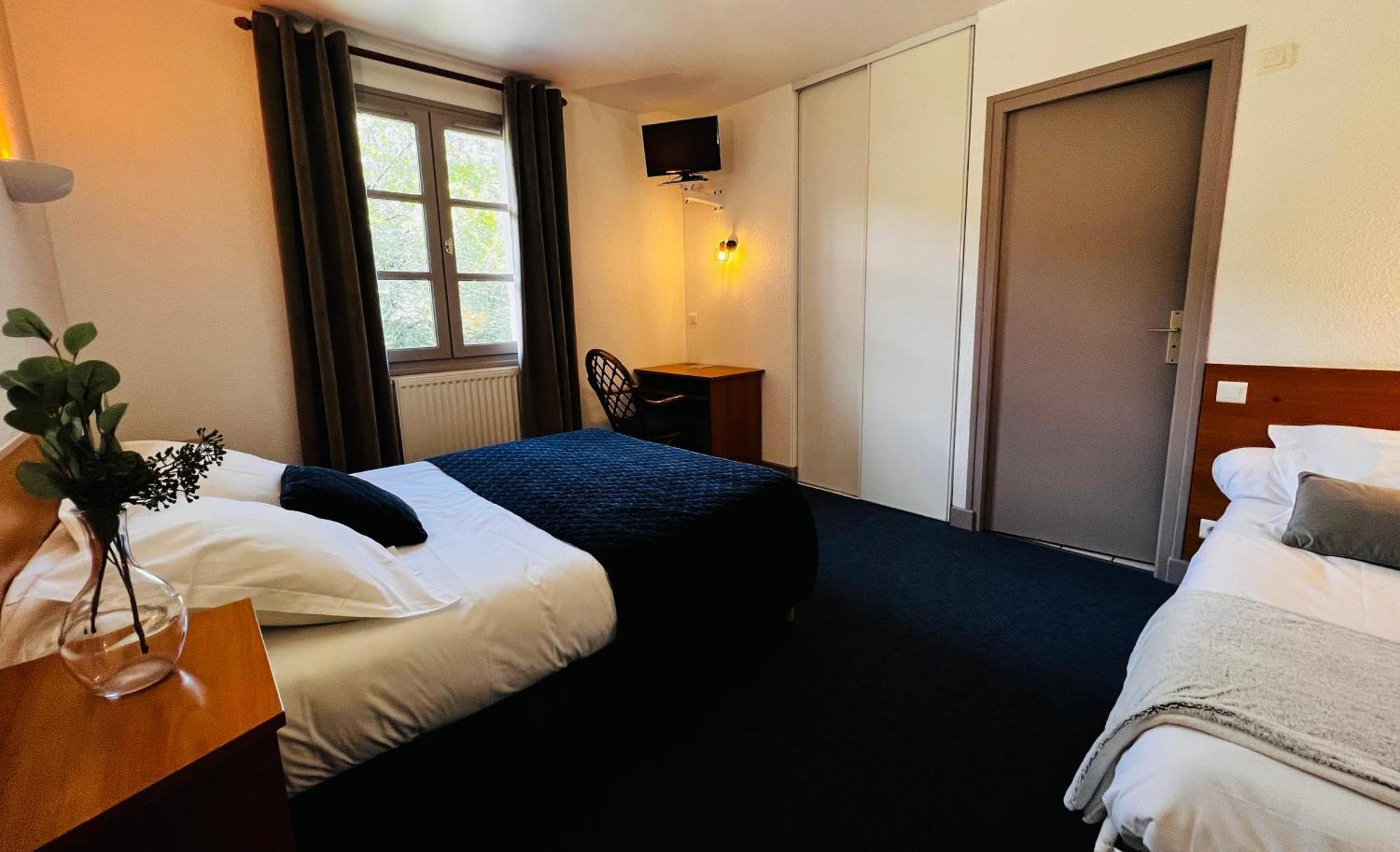 L'Escoundillou Hotel Saint-Jacques-des-Blats Ngoại thất bức ảnh