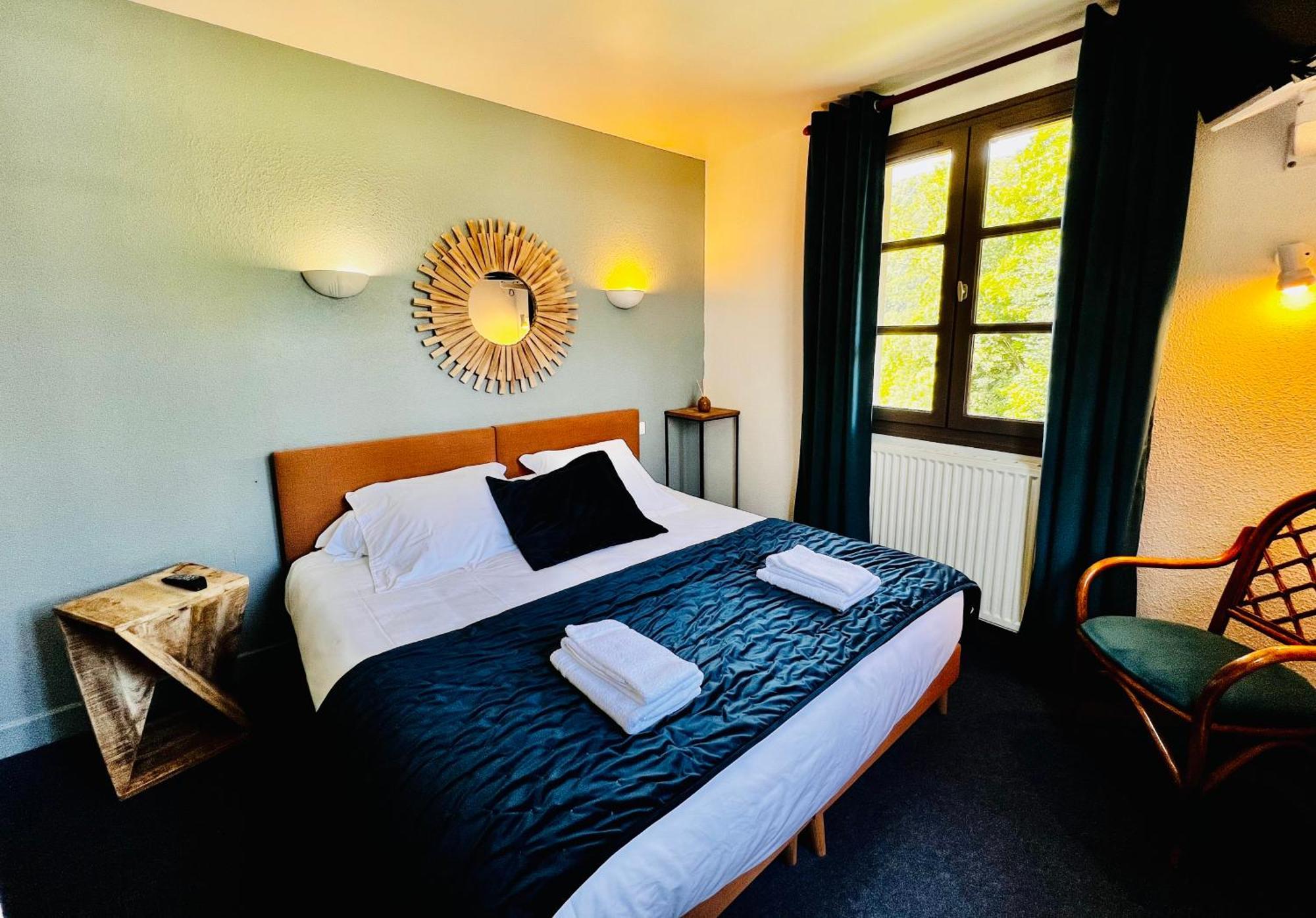 L'Escoundillou Hotel Saint-Jacques-des-Blats Ngoại thất bức ảnh