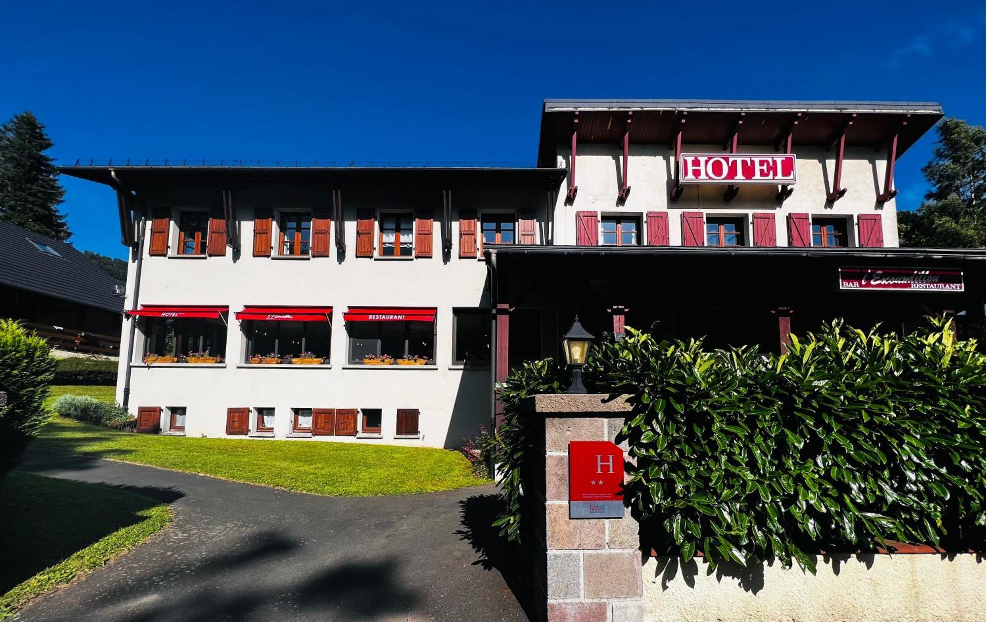 L'Escoundillou Hotel Saint-Jacques-des-Blats Ngoại thất bức ảnh